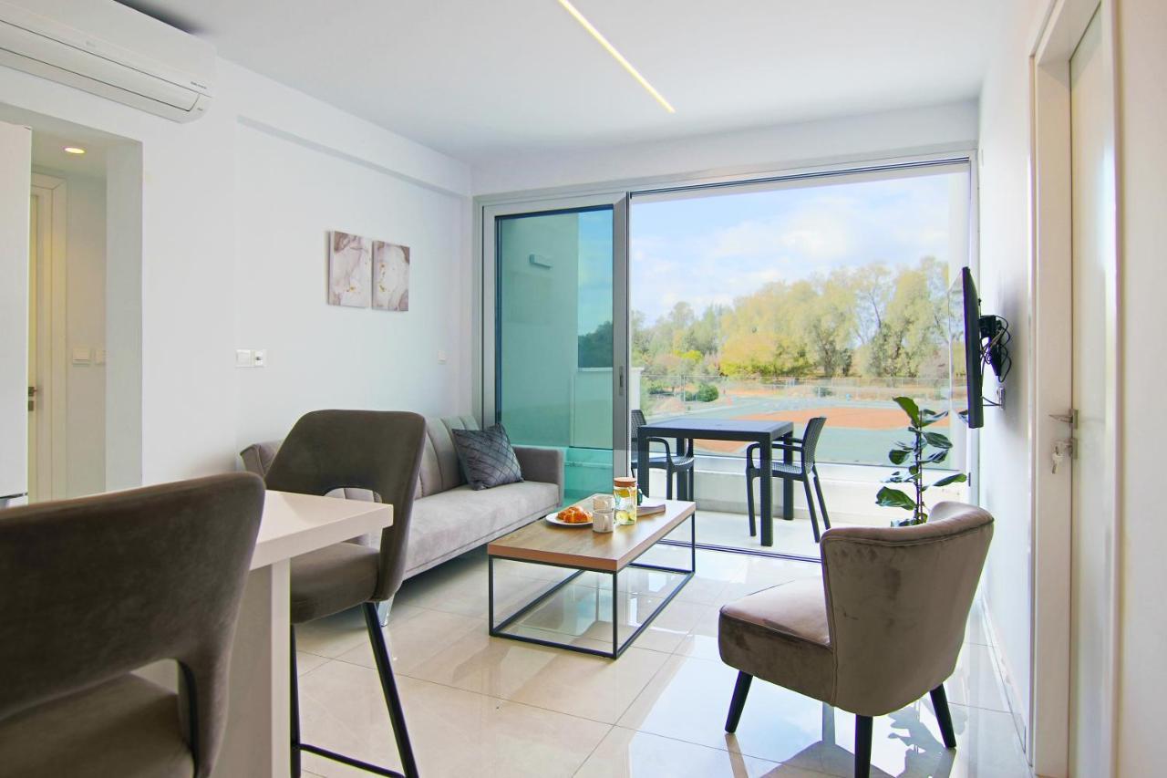Phaedrus Living - Seaside Executive Flat Harbour 201 Daire Pafos Dış mekan fotoğraf