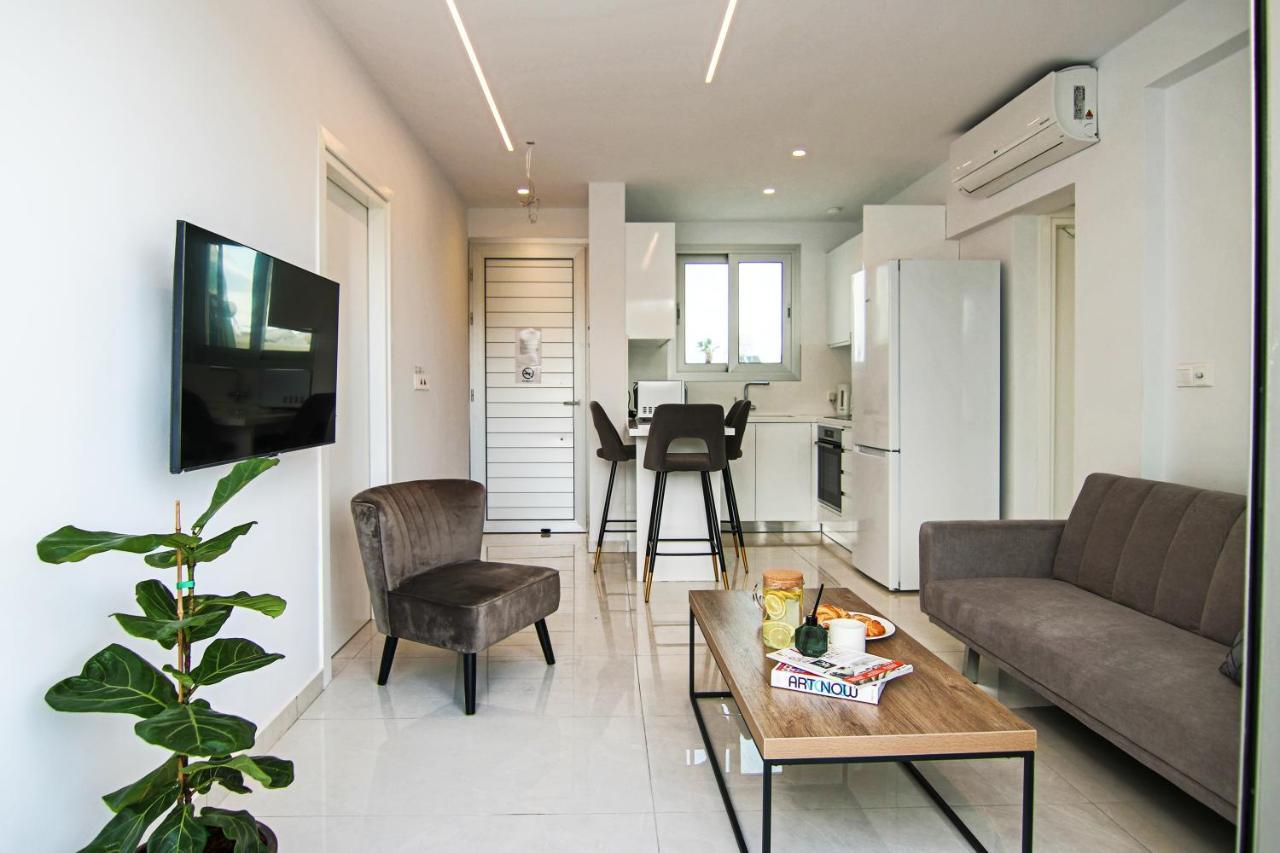 Phaedrus Living - Seaside Executive Flat Harbour 201 Daire Pafos Dış mekan fotoğraf
